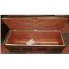 Image 2 : VINTAGE CEDAR STORAGE CHEST W/LEATHER
