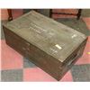 Image 2 : VINTAGE METAL CANADIAN MILITARY TRUNK