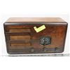 Image 1 : 1937 GENERAL ELECTRIC RADIO MODEL F4B