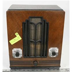 1934-35 ROGERS RADIO MODEL 4541.