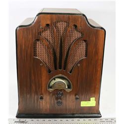EARLY 1930S SPARTON RADIO MODEL 51A106.