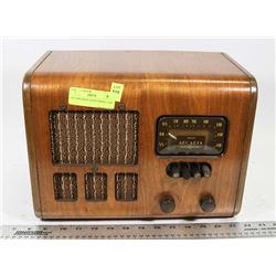 1939 ARCADIA RADIO MODEL 9AB5