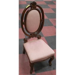 ANTIQUE BEDROOM VANITY CHAIR