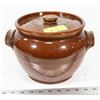 Image 1 : ANTIQUE BEAN POT