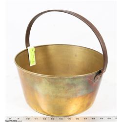 VINTAGE COPPER POT THE HANDLE