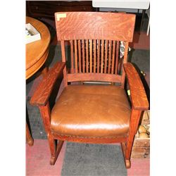 ANTIQUE OAK ROCKING CHAIR