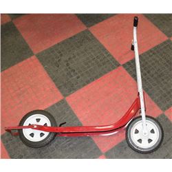 1960S RADIO FLYER METAL SCOOTER WITH BUILT IN KICK