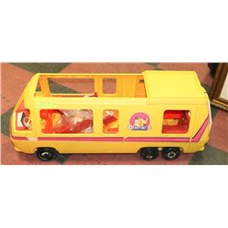 VINTAGE 1976 BARBIE DOLL STAR MOTORHOME 3" LONG