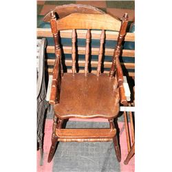 ANTIQUE HIGH CHAIR
