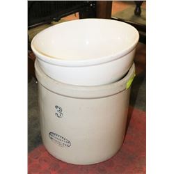 3 GALLON MEDALTA CROCK WITH BOWL