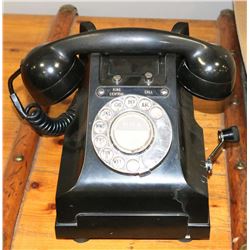 ANTIQUE HAND CRANK ROTARY TELEPHONE