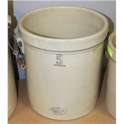 5 GALLON MEDALTA CROCK WOOD HANDLES