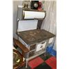Image 1 : VINTAGE PRINCE WOOD STOVE WITH WATER JACKET