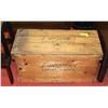 Image 1 : 1940S DOUBLE EGG CRATE