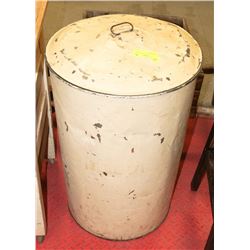 100LB CAPACITY FLOUR STORAGE CONTAINER