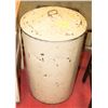 Image 1 : 100LB CAPACITY FLOUR STORAGE CONTAINER