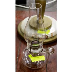 VINTAGE NIGHT TIME FINDER OIL LAMP