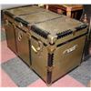 Image 3 : ANTIQUE LA-MUIR 4 PLY METAL TRUNK 36" X 21" X 20