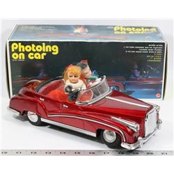 BOXED VINTAGE PHOTOING ON CAR ACTION TOY