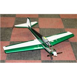 VINTAGE MODEL PLANE WITH PLANS