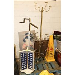 PALLET WITH ASSORTED DISPLAYS INCL JEWELLERY,