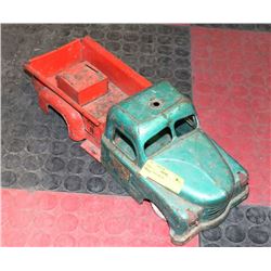 METAL TOY TRUCK