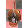 Image 1 : COPPER COAL SKUTTLE AND SHOVEL