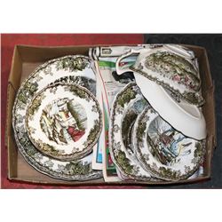 VINTAGE LOT OF 31 PIECES "THE FRIENDLY VILLAGE"