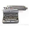 Image 1 : VINTAGE ROYAL BLACK TYPEWRITER