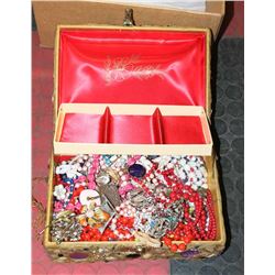 LOT OF ASSORTED COSTUME JEWELLERY