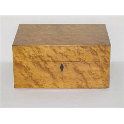 BIRDSEYE MAPLE DRESSER BOX W/ INSIDE COMPARTMENT & VELVET LINING