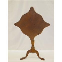 NEW ENGLAND WALNUT TILT-TOP CANDLESTAND W/ SHAPED TOP ON TURNED POST W/ PADDED SNAKE FEET