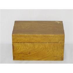 SMALL 19TH CENT. GRAIN PAINTED FLAT-TOP BOX W/ DOVETAILED CONSTRUCTION