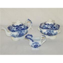 RARE 3 PC. CHILDS SCINDE PATTERN FLOW BLUE TEA SET BY ALCOCK W/ IMPORTERS MARKS ON BASE (T-C-S)