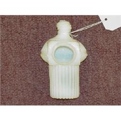 4 1/4" OPAQUE WHITE SANDWICH BIRD WATERER
