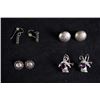 Image 1 : A set of four pairs of earings