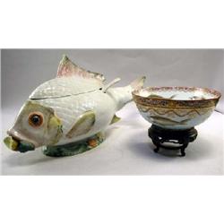 A PORCELAIN REPLICA OF THE ROSS BOWL