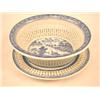 Image 1 : A CHINESE EXPORT PORCELAIN RETICULATED BASKET AND UNDERPLATE