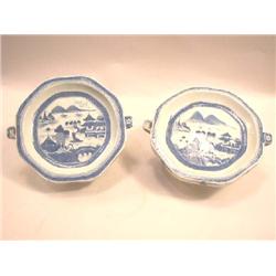 TWO CHINESE EXPORT PORCELAIN OCTAGONAL WARMING DISHES