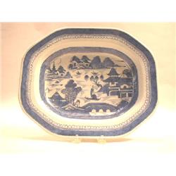 TWO CHINESE EXPORT PORCELAIN OCTAGONAL PLATTERS