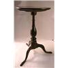 Image 1 : A FEDERAL WALNUT TILT-TOP CANDLESTAND