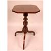 Image 1 : A FEDERAL MAHOGANY OCTAGONAL TILT-TOP CANDLESTAND