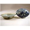 Image 1 : A CHINESE EXPORT PORCELAIN OVOID COVERED VEGETABLE DISH