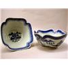Image 1 : A CHINESE EXPORT PORCELAIN SHALLOW BOWL WITH SCALLOPED EDGE