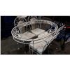 Image 1 : WHITE METAL TABLE AND FOUR CHAIRS NO GLASS