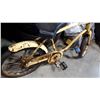 Image 3 : VINTAGE YELLOW KIDS BIKE
