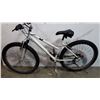 Image 1 : WHITE NO NAME BIKE