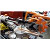 Image 2 : TRITON SLIDING COMPOUND MITER SAW