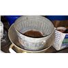 Image 2 : GALVANIZED TUB AND CAN