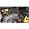 Image 2 : BLACK AND DECKER BIT SET AND SAW